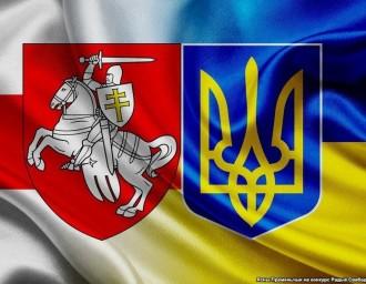 Ганна Шапуцька: Трэба аб'яднацца перад пагрозай вайны ўсім - інтэлігенцыі, палітыкам, актывістам