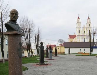 Алея Славы замест помніка Леніну