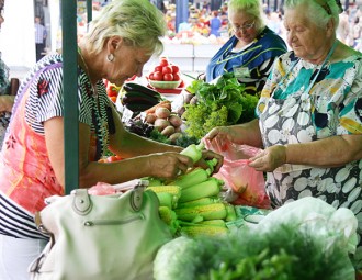 В Беларуси средняя семья живет на 8,7 млн рублей в месяц