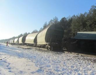 Поезда по направлению Лида-Барановичи задерживаются: грузовой поезд сошел с рельс