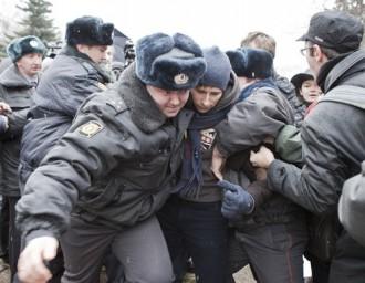 Журналисты БелаПАН и радио «Свобода» задержаны во время пикета в Минске