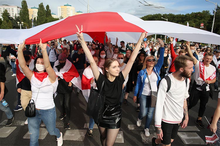 Оксана Шелест: Сегодня значительная часть беларусского общества видит себя частью современной нации