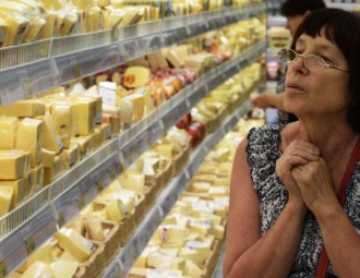 Расія абвінаваціла Беларусь у рээкспарце сыроў з Украіны
