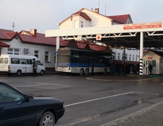 КГБ изъяло у сотрудников-взяточников Ошмянской таможни более 2,2 млн. долларов