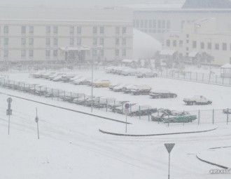 Восток Беларуси засыпало снегом: десятки аварий, есть жертвы (ФОТО)