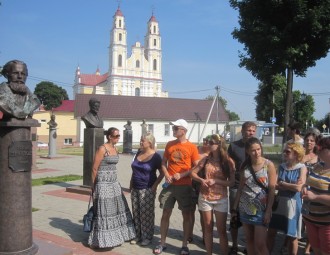 БАЖынки в Глубоком:  Википедия, спорт и жара