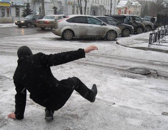 Гололед на дорогах, туман и мокрый снег ожидаются завтра в Беларуси