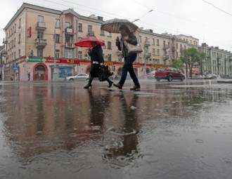 Сентябрь начинается по-осеннему – с дождей и гроз