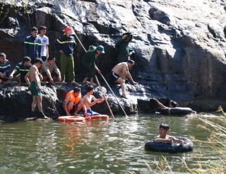 Во Вьетнаме утонул беларусский турист, прыгнувший с водопада