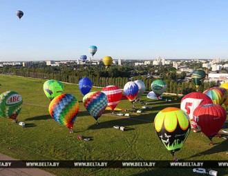 На большом воздушном шаре над Минском